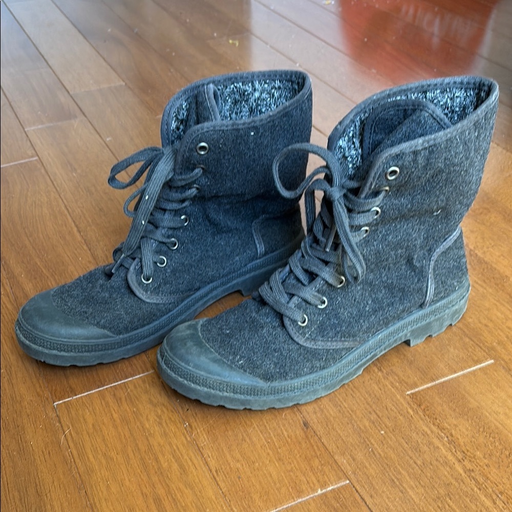 Gray lace up wool boots